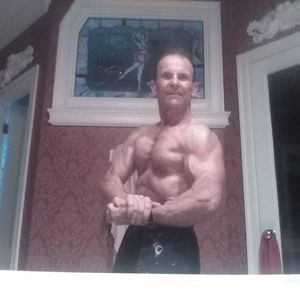 Meet your Posher, Daniele